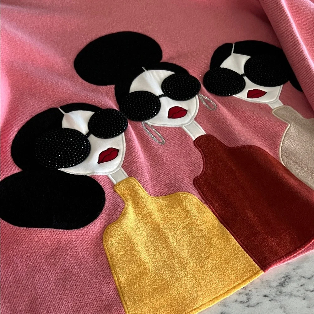 Alice + Olivia Pink Sweater with Graphic Design - Picture 2 of 5